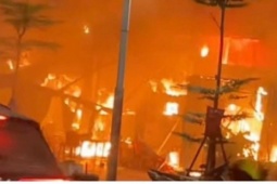 Cháy lớn tại quán bia trên đường Trần Hữu Dực, Hà Nội lúc nửa đêm