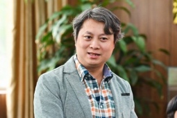 Cựu Á quân Olympia nổi tiếng một thời nhiều lần về nước tìm cơ hội cống hiến