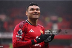 Casemiro hóa thân thành động cơ vĩnh cửu,  " cháy hết mình "  trong mùa cuối cho MU