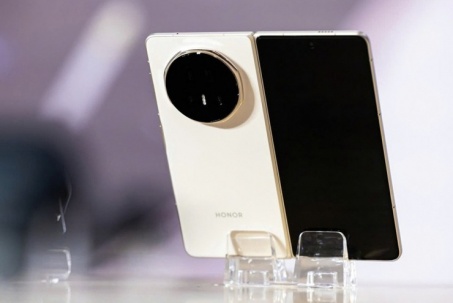 Honor Magic V6 đạt chứng nhận quan trọng, xác nhận hỗ trợ sạc siêu tốc 120W