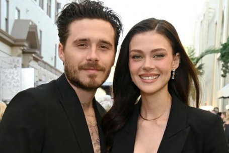 Vợ chồng Brooklyn Beckham 'lên kế hoạch nhận con nuôi'