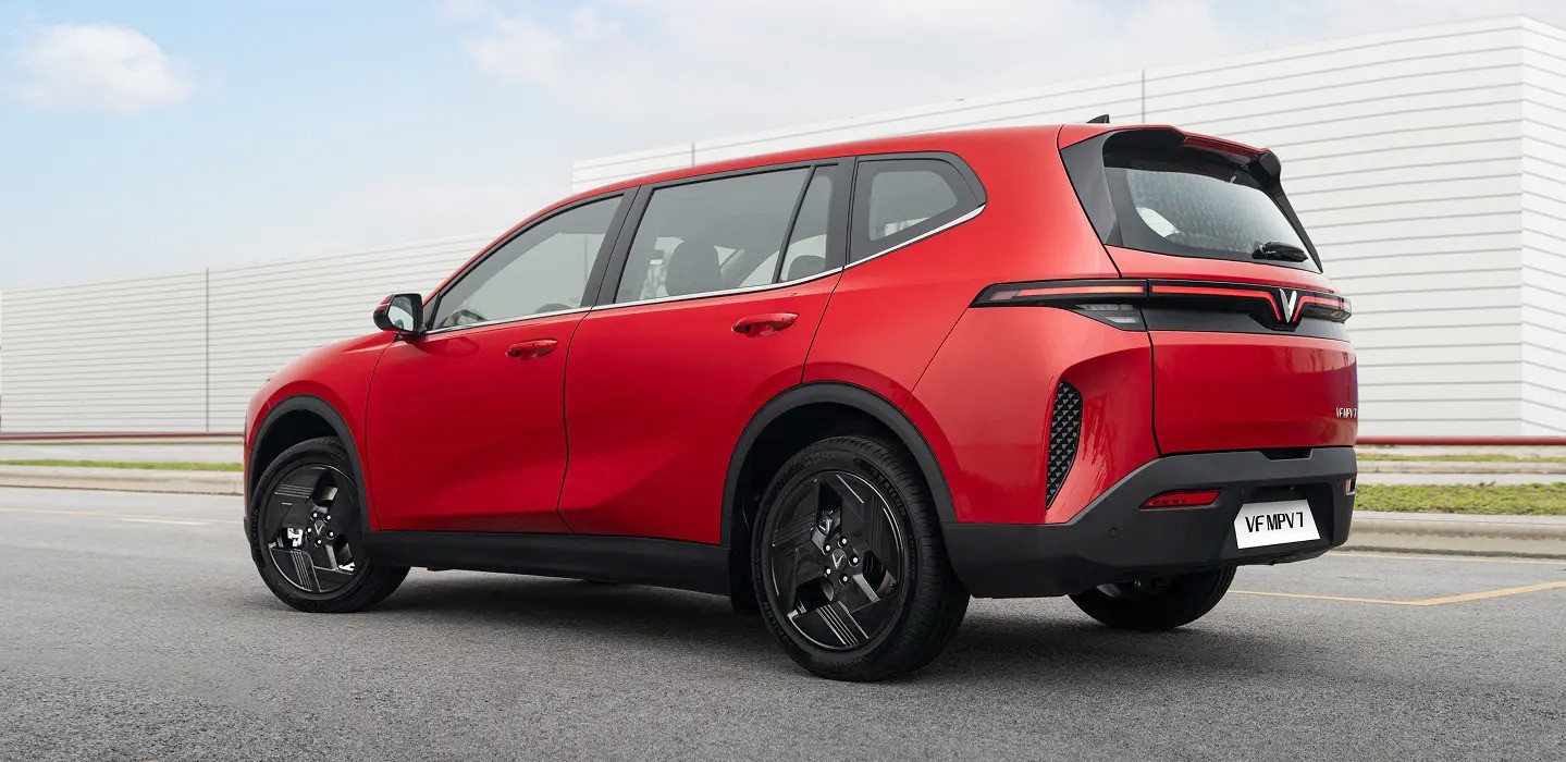 Thị trường ô tô Việt Nam chuẩn bị đón loạt xe điện và hybrid mới - 3