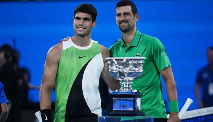 Giá trị thương hiệu của Alcaraz (bên trái) tăng vọt sau trận thắng Nole (bên phải) ở chung kết Australian Open 2026