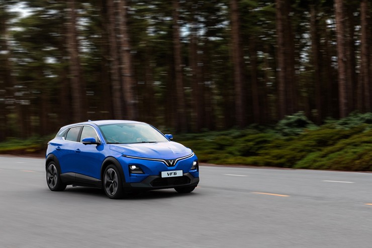 Giá xe điện VinFast VF 6 tháng 2/2026, ưu đãi tới 45 triệu đồng - 27