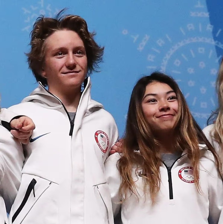 Red Gerard và Hailey Langland (snowboard, Mỹ)