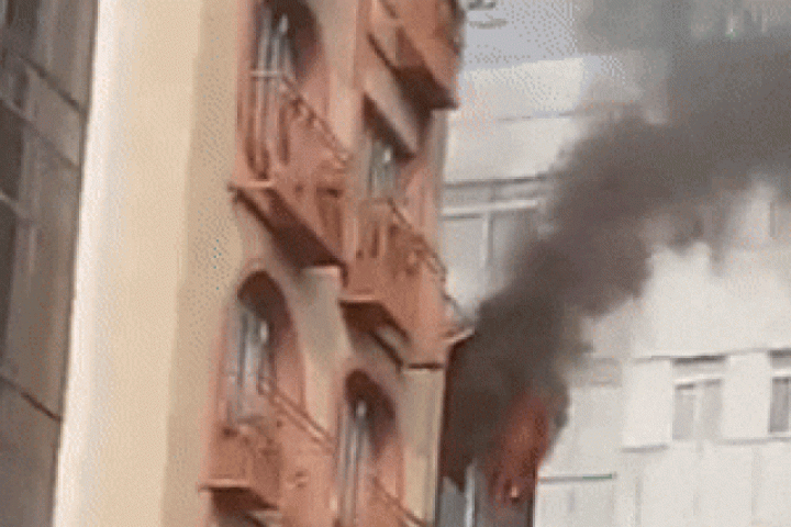 Cháy nhà 5 tầng ở trung tâm TP HCM