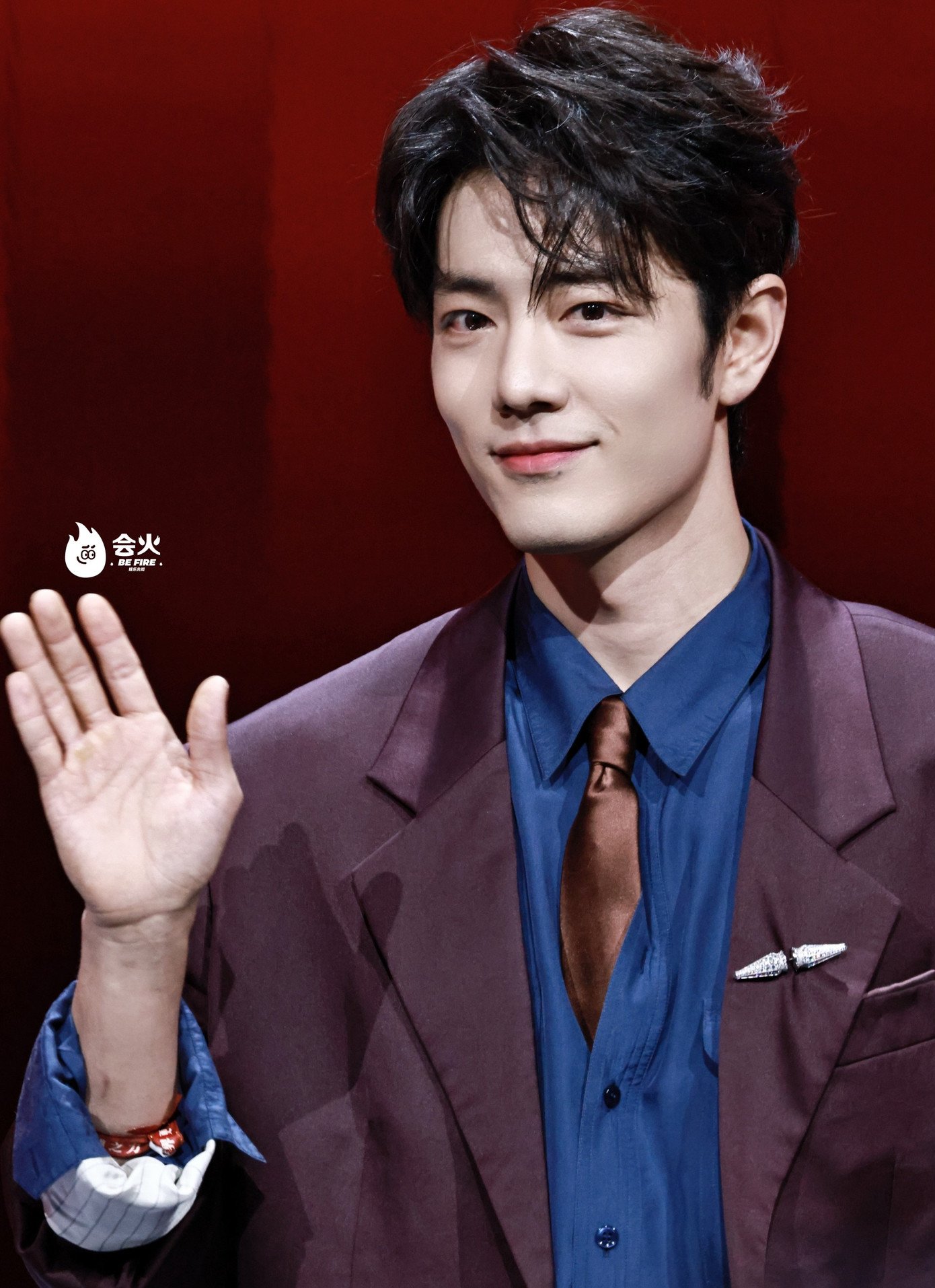 Dương Mịch bị fan của Tiêu Chiến chỉ trích vì sử dụng chiêu trò khiến nam diễn viên không có chỗ ngồi.