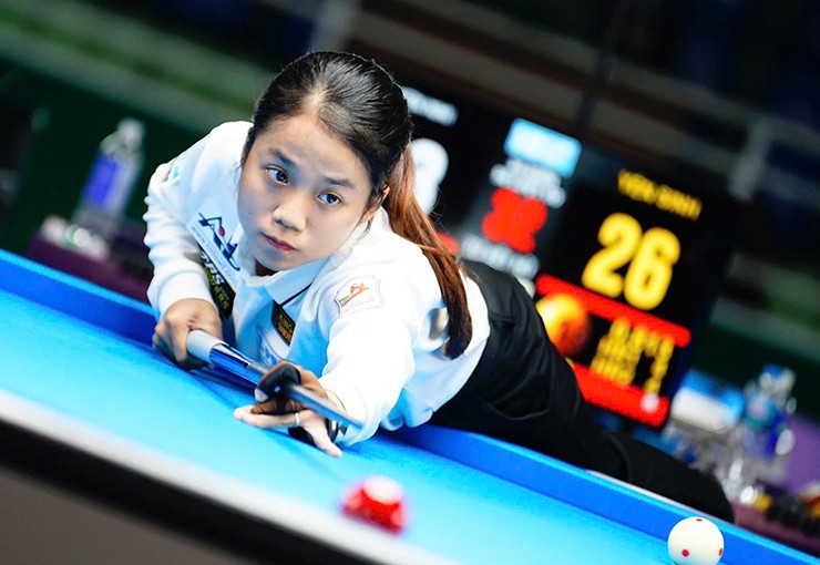 Yến Sinh thắng nam đồng nghiệp để vô địch