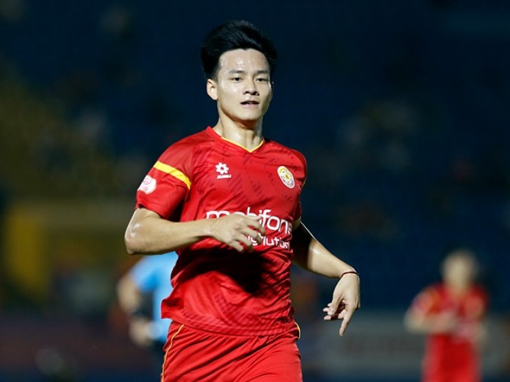 Thanh Nhàn U23 Việt Nam tỏa sáng khi có vợ xinh và gia đình “tiếp lửa”