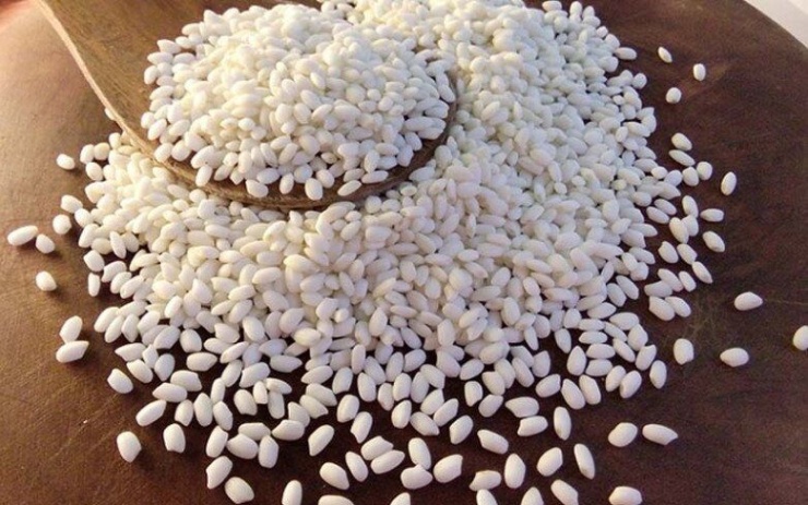 Nấu xôi gấc cúng ông Công ông Táo, thêm thứ này của con gà, hạt nếp căng bóng dẻo thơm, màu đỏ đẹp hút tài lộc, may mắn - 2