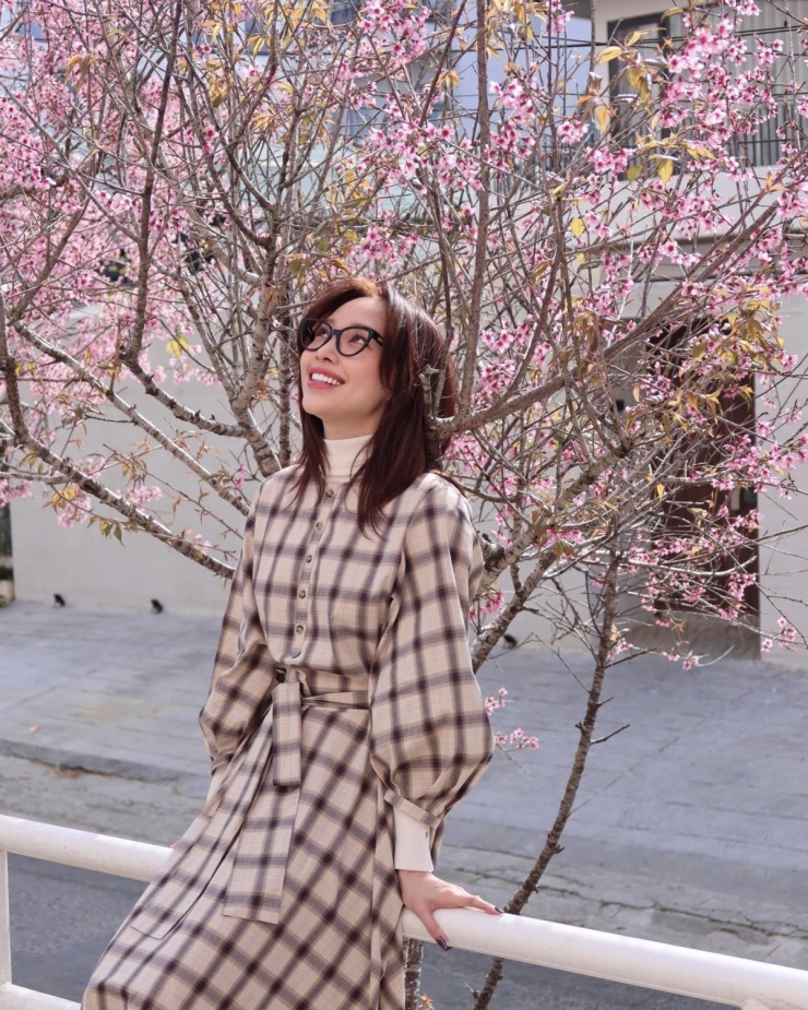 Tóc Tiên được khen khi diện loạt đồ bình dân - 1