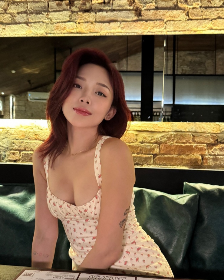 Tóc Tiên được khen khi diện loạt đồ bình dân - 5