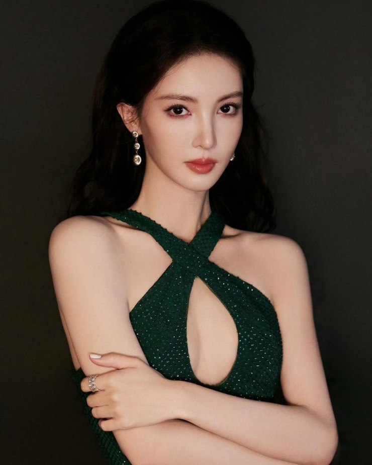 Nữ diễn viên chỉ bị phạt gần 6 triệu đồng.