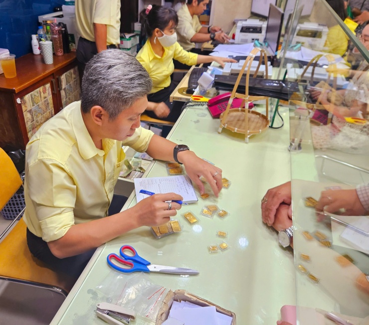 Điều người dân quan tâm nhất là: Mua bán ở đâu thì an toàn, đúng phép?