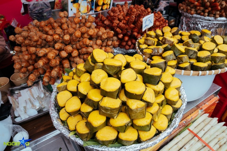 Gà đồi nướng Gia Lai, bún mắm Châu Đốc hút khách tại hội chợ mùa Xuân - 10