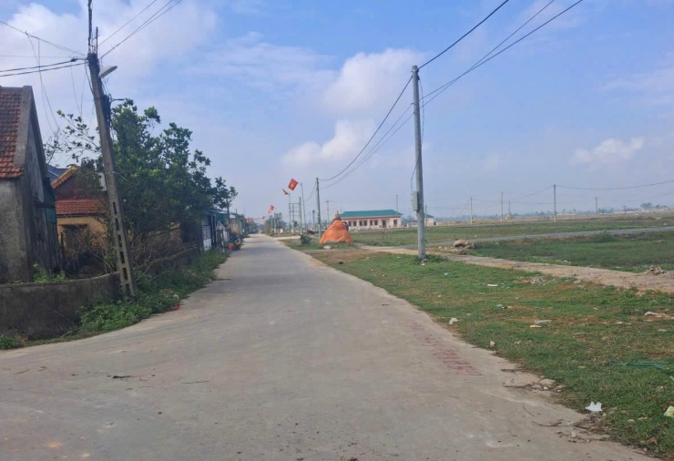 Khu đấu giá đất Rú Cụp - Nam Lĩnh (xã Đại Huệ, Nghệ An) rơi vào cảnh trầm lắng sau đợt sốt đất ngắn ngày, hầu như không còn giao dịch.