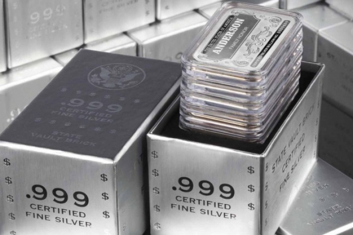 Giá bạc hôm nay 8/2/2026: Bạc thỏi 'cắm đầu' giảm tới 23 triệu/kg