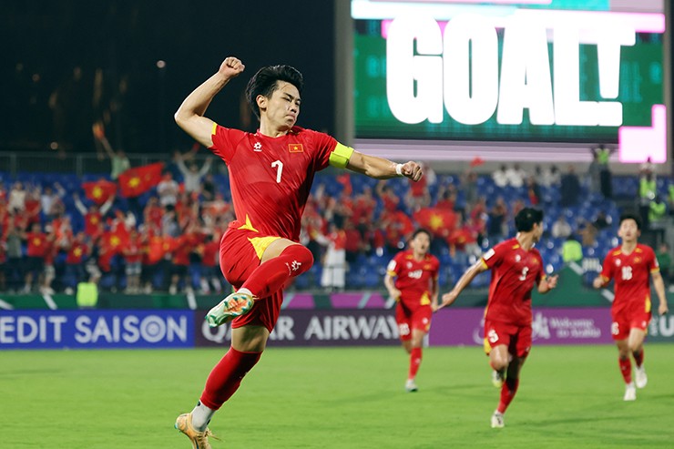 Đình Bắc và bài toán giữ đôi chân trên mặt đất sau giải U23 châu Á 2026.