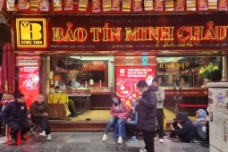 Giá vàng hôm nay mới nhất (8/2): Tăng gần 8 triệu đồng/lượng sau 1 tuần, nhà vàng "xả hàng"