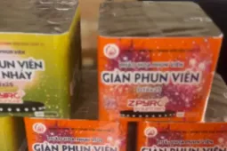 Pháo hoa Tết: Loạn giá, trắng hóa đơn