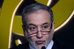 Iran cảnh báo tập kích các căn cứ quân sự của Mỹ nếu bị tấn công