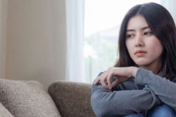 Ròng rã 8 năm trả nợ giúp mẹ chồng, nàng dâu chết lặng khi biết nguồn gốc khoản nợ