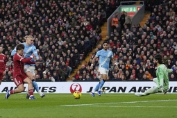 Trực tiếp bóng đá Liverpool - Man City: Kerkez kịp ngăn Haaland ghi bàn (Ngoại hạng Anh)