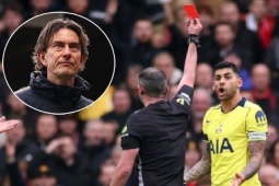 Tin mới nhất bóng đá trưa 8/2: Sao Tottenham ăn thẻ đỏ trước MU, HLV nhầm lẫn hài hước