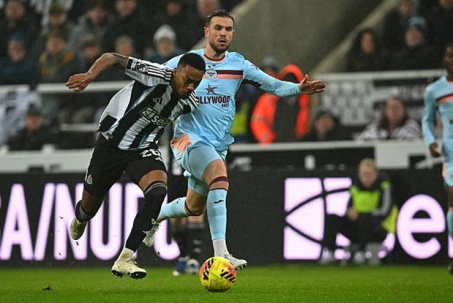 Video bóng đá Newcastle - Brentford: Hàng thủ tồi tệ, thua ngược cay đắng (Ngoại hạng Anh)