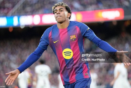 Yamal lập kỳ tích "126 năm có 1" ở Barcelona, đếm kỷ lục mỏi tay