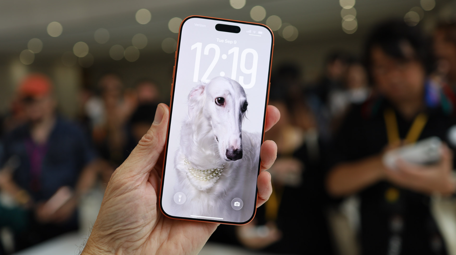 iPhone 17 Pro Max có giá bán khá cao.