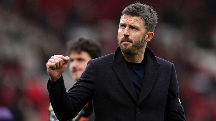 Carrick đang giúp MU cạnh tranh sòng phẳng trong cuộc đua giành vé dự Cúp C1