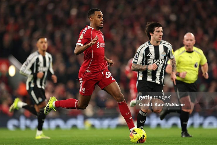 Đẳng cấp của&nbsp;Gravenberch không có gì phải bàn cãi