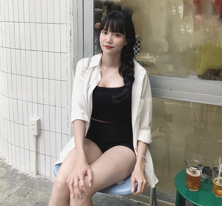 Nhan sắc nổi bật của nữ VĐV sinh năm 2000