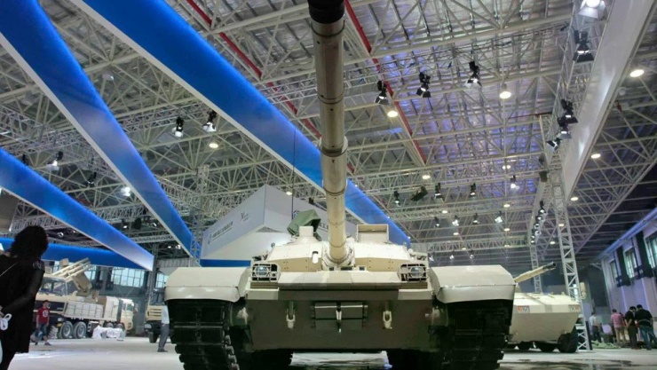 Ngày càng nhiều nhà phân tích quân sự trên thế giới bày tỏ sự hoài nghi về chất lượng vũ khí xuất khẩu của Trung Quốc.