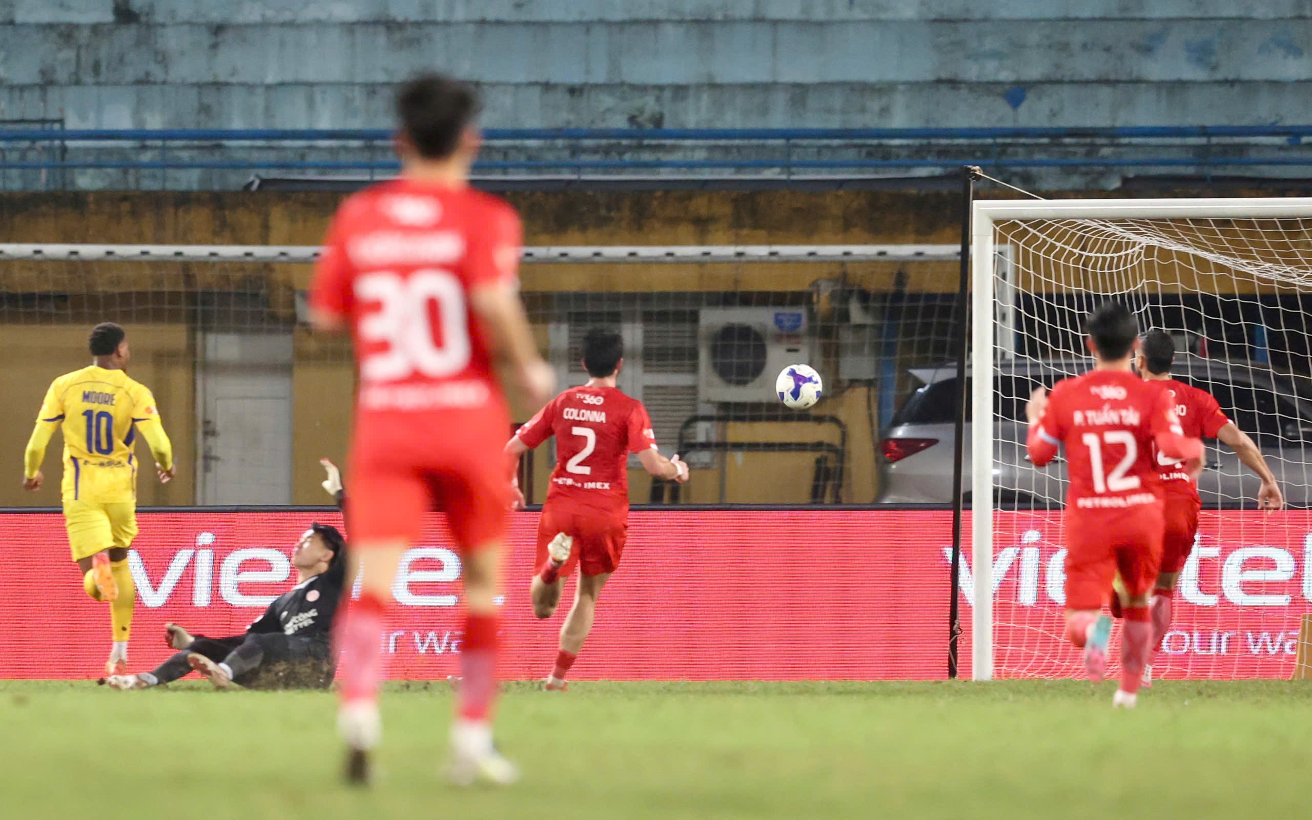 Trực tiếp bóng đá Thể Công Viettel - SLNA: Thất bại tan nát (Hết giờ) - 7