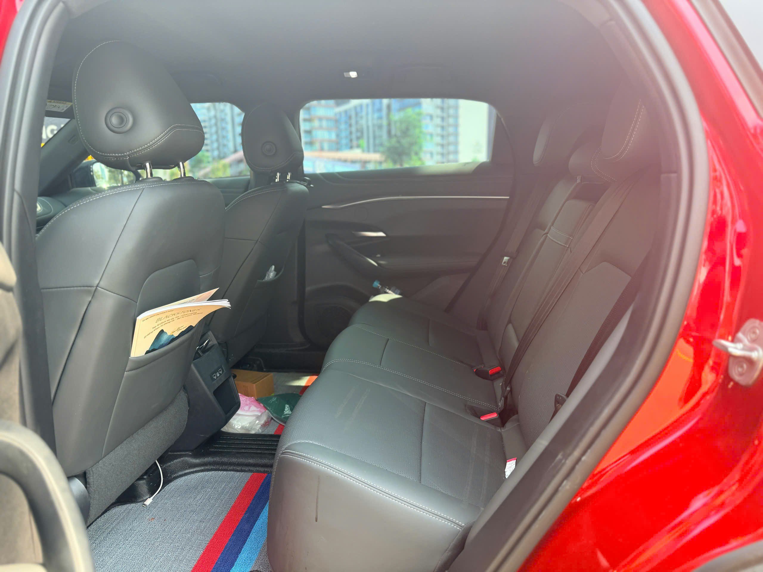 VinFast VF 7 có cấu hình 2 hàng ghế, 5 chỗ ngồi.&nbsp;