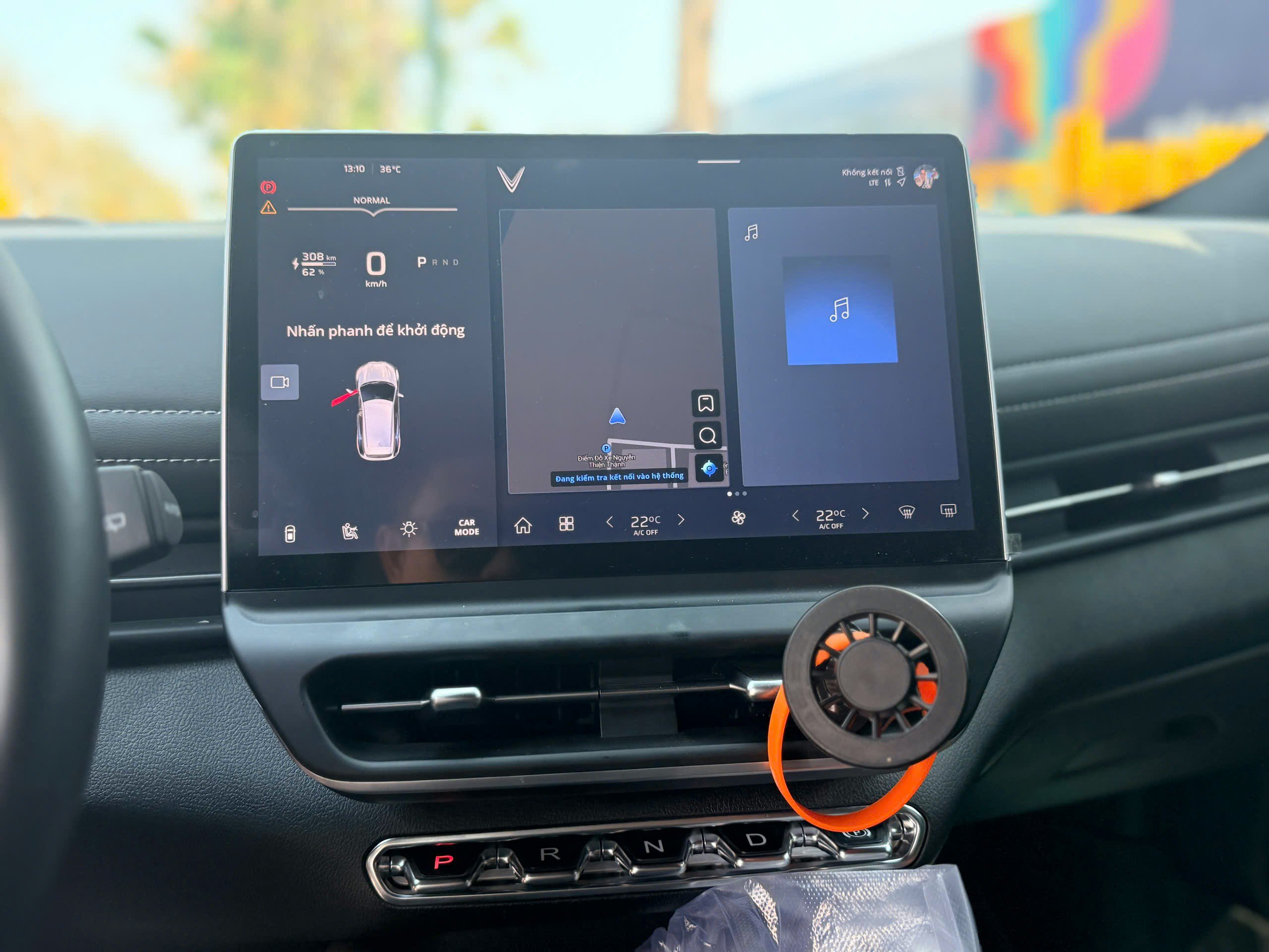 VinFast VF 7 Plus trang bị hai mô-tơ điện, cho tổng công suất 349 mã lực và&nbsp;dẫn động 4 bánh toàn thời gian.&nbsp;