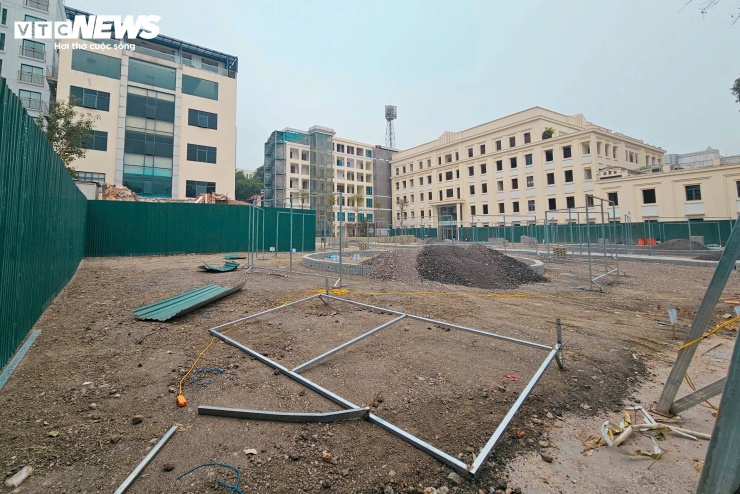 Sau di dời dân cư, khu vực ven Hồ Gươm bắt đầu thi công quảng trường - 5