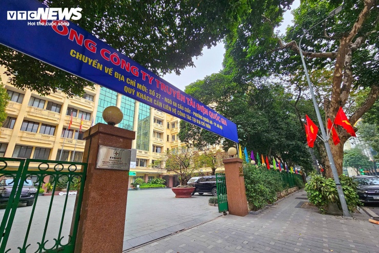 Sau di dời dân cư, khu vực ven Hồ Gươm bắt đầu thi công quảng trường - 6