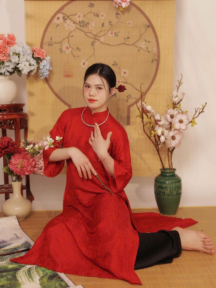 Chơi libero nhưng Ly Ly cao 1m69, thuộc số những libero cao nhất trong lịch sử bóng chuyền nữ Việt Nam.