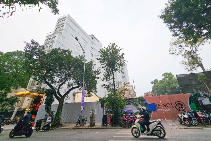 Sau di dời dân cư, khu vực ven Hồ Gươm bắt đầu thi công quảng trường - 9