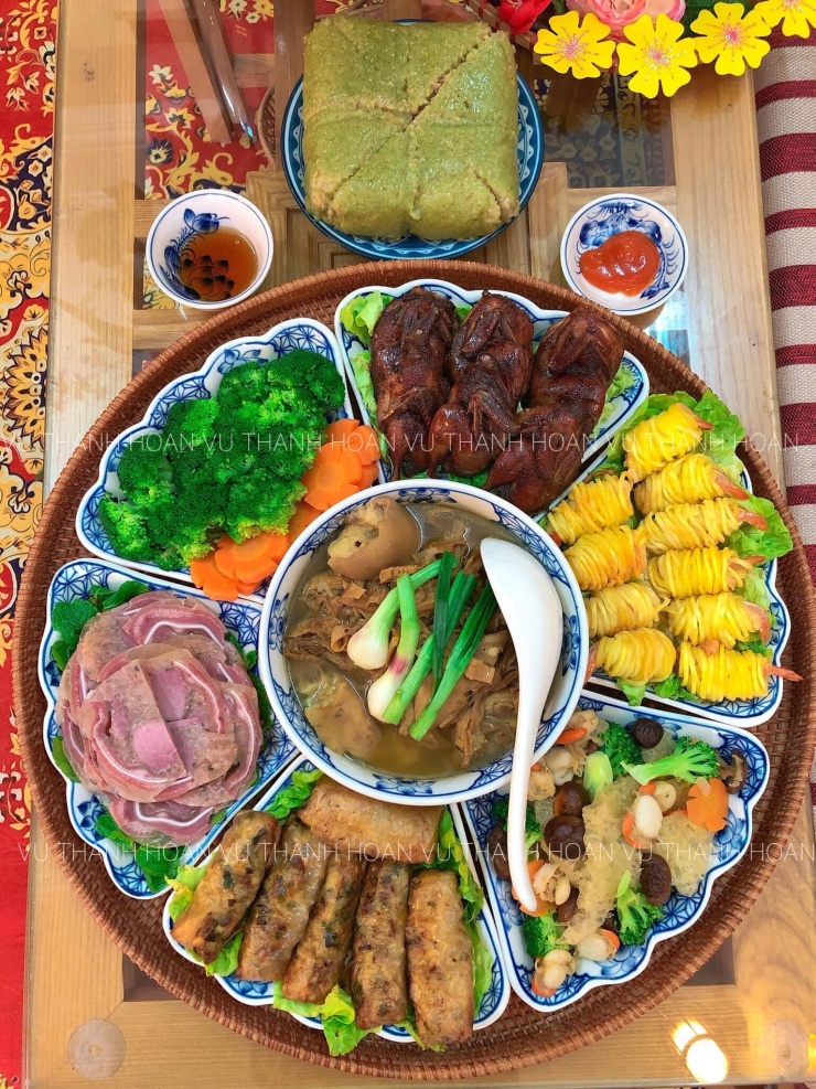 Cúng tất niên đúng thời, khấn đúng lễ giữ đúng tâm được xem là ba yếu tố quan trọng. Ảnh minh hoạ: Fb Vũ Thanh Hoan