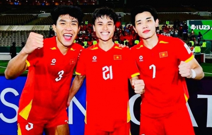 Đình Bắc cùng các đồng đội CLB Công an Hà Nội sẽ đón năm mới tại Singapore, quyết thắng trận gặp chủ nhà Tampines Rovers thuộc vòng 1/8 C2 châu Á