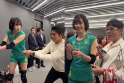 Thanh Thúy tỏa sáng hạ nhà vô địch Nhật Bản, nhảy ăn mừng cực sung với fan nam