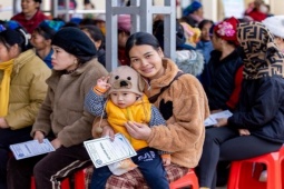 Chiến dịch Hành Trình Xanh - Nụ Cười Hồng của Laurier lan tỏa thông điệp yêu thương đến phụ nữ