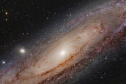 "Quái vật Tiên Nữ" lao về phía Trái Đất vì lý do bất ngờ