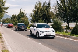 Vinfast tặng quà tết “khủng” lên tới 3 năm sạc pin miễn phí cho khách hàng