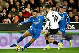 Trực tiếp bóng đá Valencia - Real Madrid: Thế trận giằng co căng thẳng (La Liga)