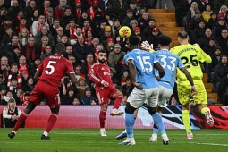 Video bóng đá Liverpool - Man City: Từ niềm vui siêu phẩm đến nỗi đau thua ngược (Ngoại hạng Anh)